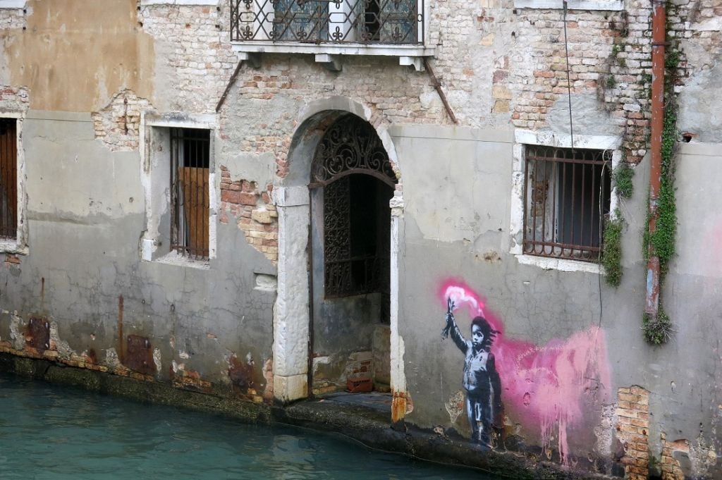 Banksy Venice, courtesy photo Lapo Simeoni