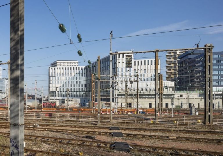 Baumschlager Eberle Architekten and SCAPE Green Office® ENJOY. Photo Luc Boegly, 2019