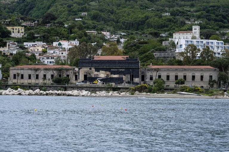 Bianco Valente, Misuro il tempo, Pio Monte della Misericordia, Ischia ph Mario Laporta