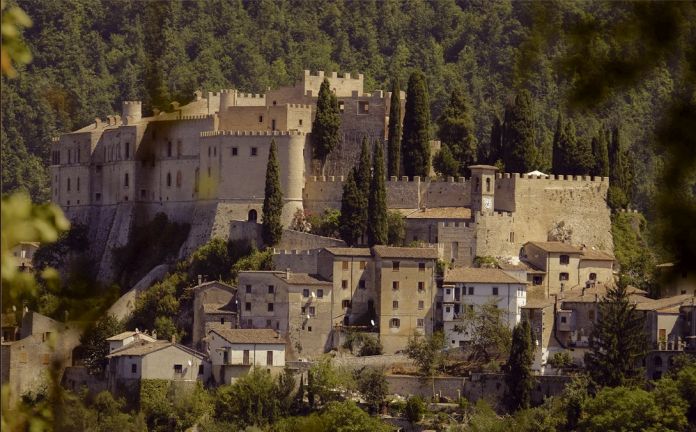 Castello di Rocca Sinibalda, veduta dall'alto