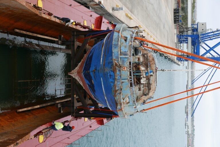 Christoph Büchel Barca Nostra Venezia 2019 4 rotated In memoria di un naufragio. A Venezia il barcone-monumento di Christoph Büchel