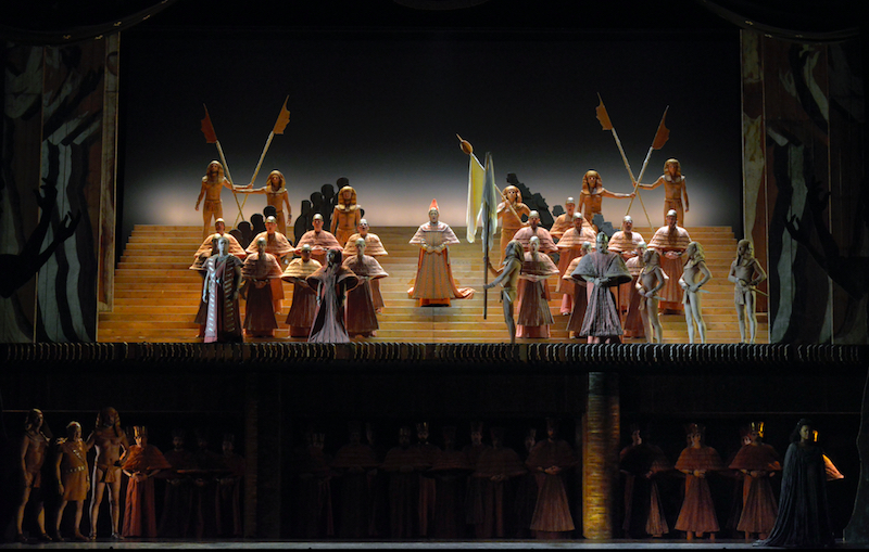 Al Teatro La Fenice di Venezia debutta l’Aida del 1978. Con le scene di Mario Ceroli