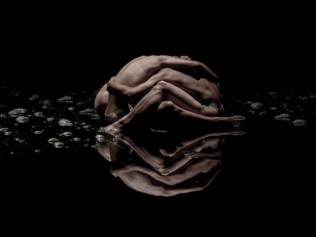 Coreografia e scultura liquida. Il tour europeo di “Vessel”