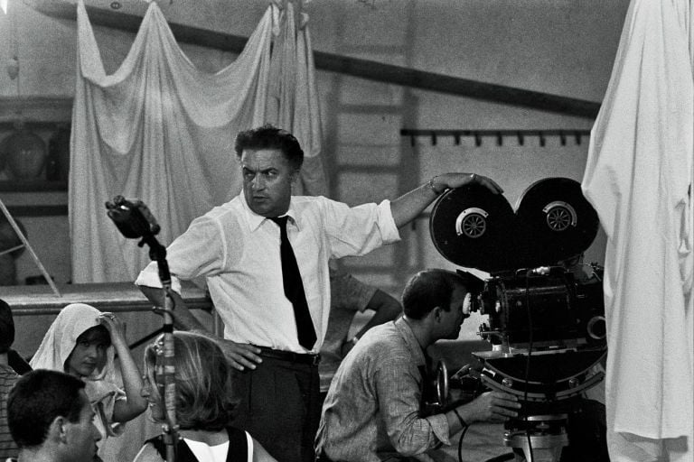 Gideon Bachmann, Fellini sul set di 8 ½, 1963. Cinemazero Images – Pordenone