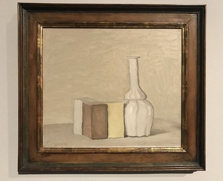 Giorgio Morandi, Natura Morta, olio su tela, 1954. Courtesy Fondazione Studi Storia dell'Arte Roberto Longhi, Firenze. Photo HM