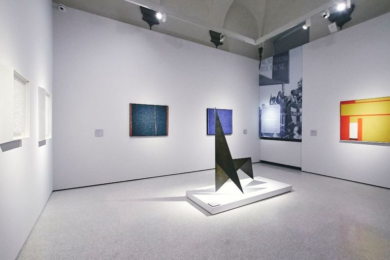 Italia Moderna, 1945-1975. Installation view at Fondazione Pistoia Musei, Pistoia 2019. Photo Lorenzo Gori