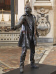 Pio Monte della Misericordia ”Jan Fabre. L’uomo che sorregge la croce ". © Luciano Romano