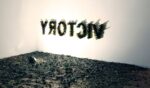 Loredana Longo, V FOR VICTORY, 2018, Courtesy Francesco Pantaleone Milano Palermo
