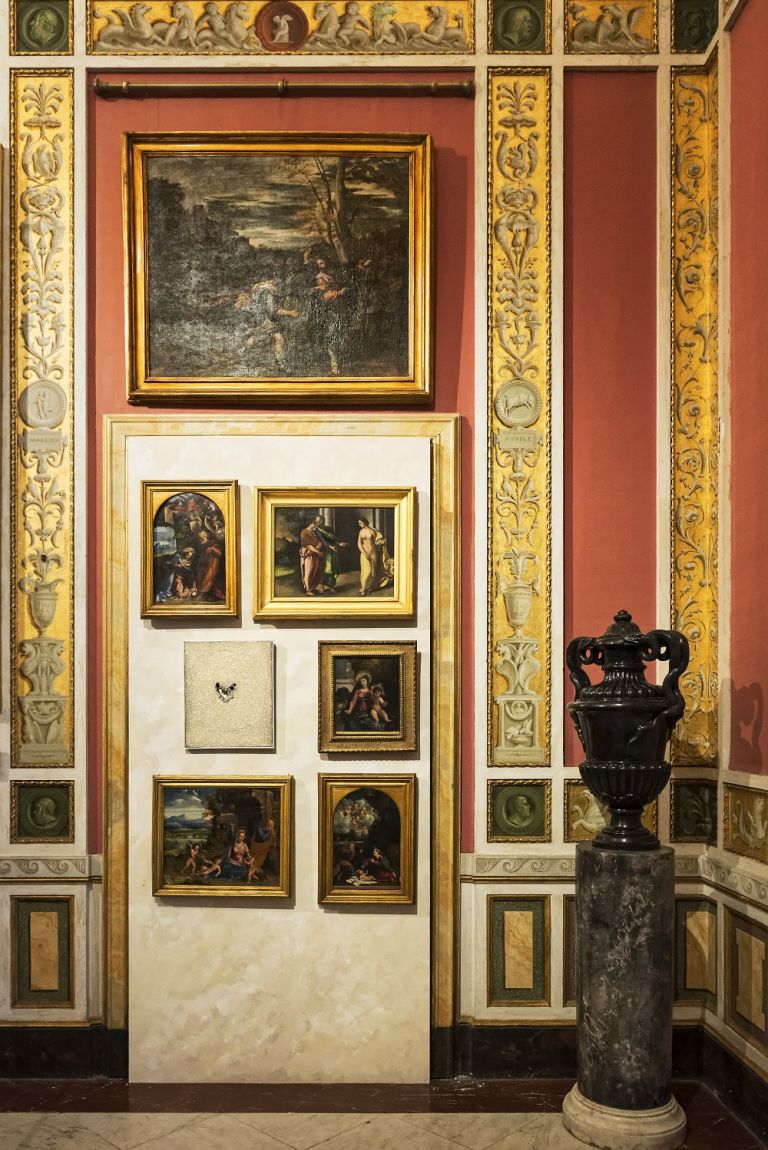 Mostra LUCIO FONTANA. TERRA E ORO Galleria Borghese Veduta dell’installazione, 2019 Ph. Niccolò Ara © Fondazione Lucio Fontana by SIAE 2019