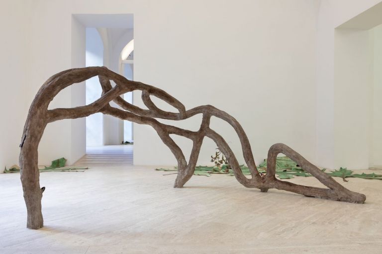 Latifa Echakhch. Romance. Installation view at Fondazione Memmo, Roma 2019. Photo Daniele Molajoli
