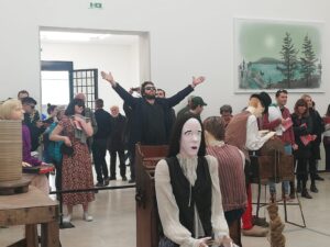 Padiglione Poesia alla Biennale: immagini della performance clandestina dei Blare Out