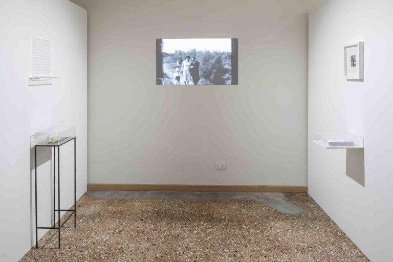 Palazzo Bonvicini - Hansel & Gretel ‒ White Traces In Search of Your Self. Silvano Rubino, Io non so io non sono io...