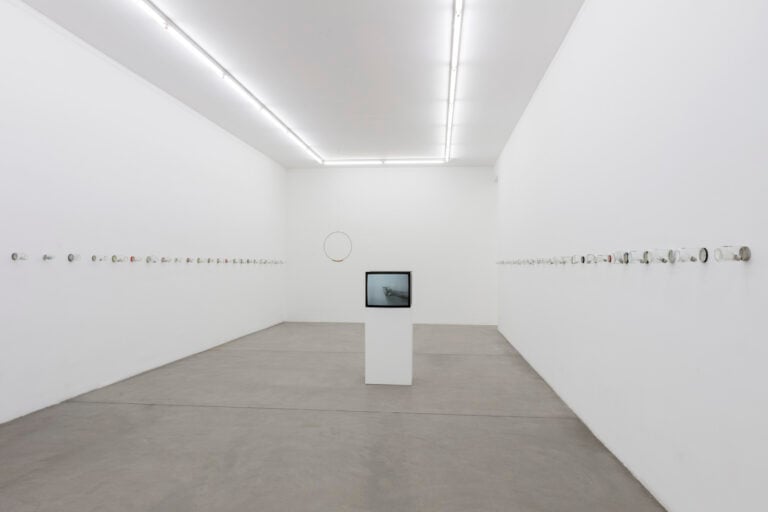 Runo Lagomarsino. We are each other's air. Installation view at Galleria Francesca Minini, Milano 2019