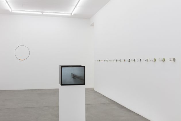 Runo Lagomarsino. We are each other's air. Installation view at Galleria Francesca Minini, Milano 2019