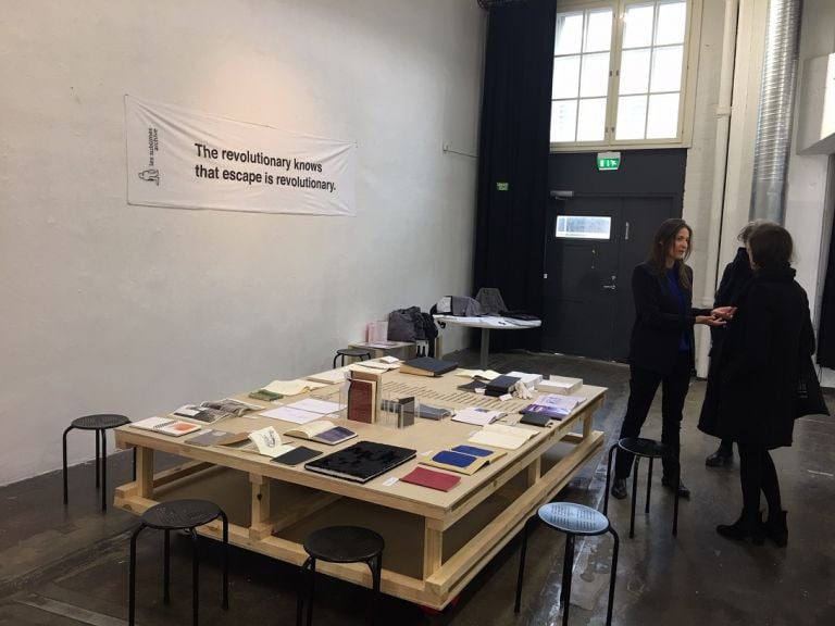 Lo stand di Cose Cosmiche a Suomi Art Fair 2019