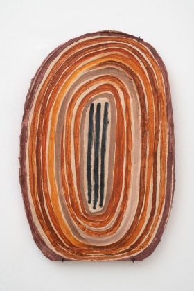 Sérgio Carronha, Untitled, 2019, terracotta e pigmento, 38 x 57 x 2 cm