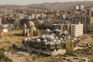 Manifesta 14 a Pristina. Svelati tema e Creative Mediator della prossima edizione in Kosovo