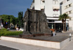 Augusto Perez, La notte (Edipo e la Sfinge), Jesolo, piazza Drago, ph. Marta Santacatterina