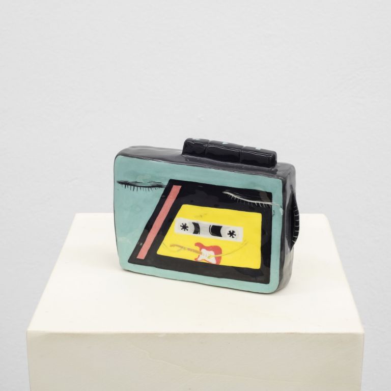 Agnese Guido, Calypso, 2019, 14x11x3 cm, ceramica dipinta e smaltata