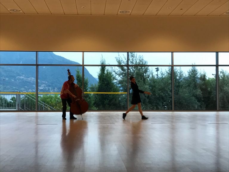 Cross Festival 2019, Verbania, performance di Sara Marasso con Stefano Risso, photo Claudia Giraud