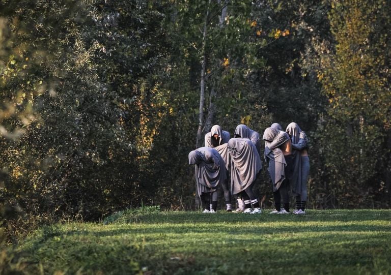 Fabrizio Favale e Compagnia Le Supplici, Le stagioni invisibili. Autunno. Photo Paolo Cortesi