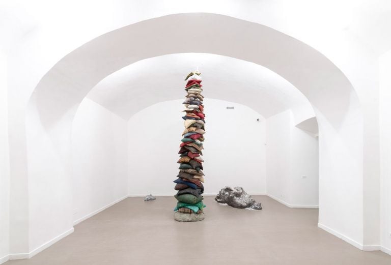 Krištof Kintera. No one has nothing. Installation view at z2o Sara Zanin Gallery, Roma 2019. Photo Giorgio Benni