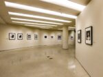 L’allestimento di “Implicit Tensions. Mapplethorpe Now” al Guggenheim di New York. Photo Maurita Cardone