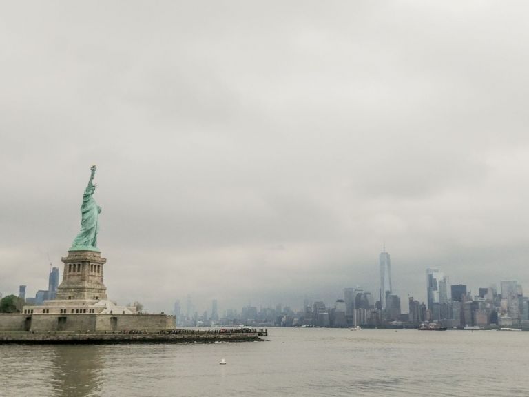La Statua della Libertà vista dallo Statue of Liberty Museum, New York 2019. Photo © Maurita Cardone