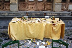 “Con l’arte si mangia”, il progetto di Loredana Longo tra gastronomia e performing art