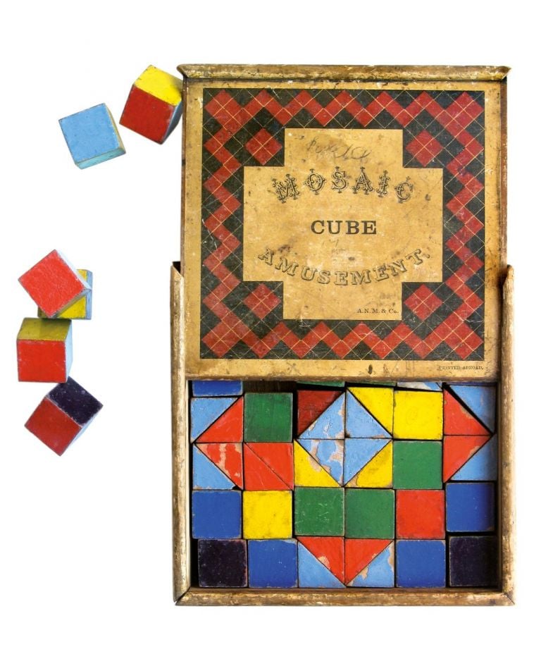 Mosaic Cube amusement, Inghilterra, XIX sec.