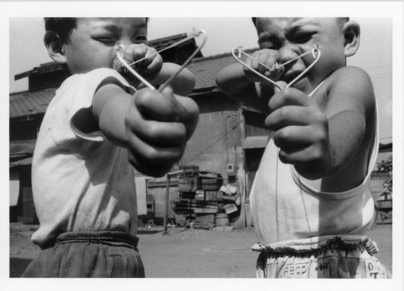 Nobuyoshi Araki, Satchin and his brother Mabo, 1963-65. ©Nobuyoshi Araki
