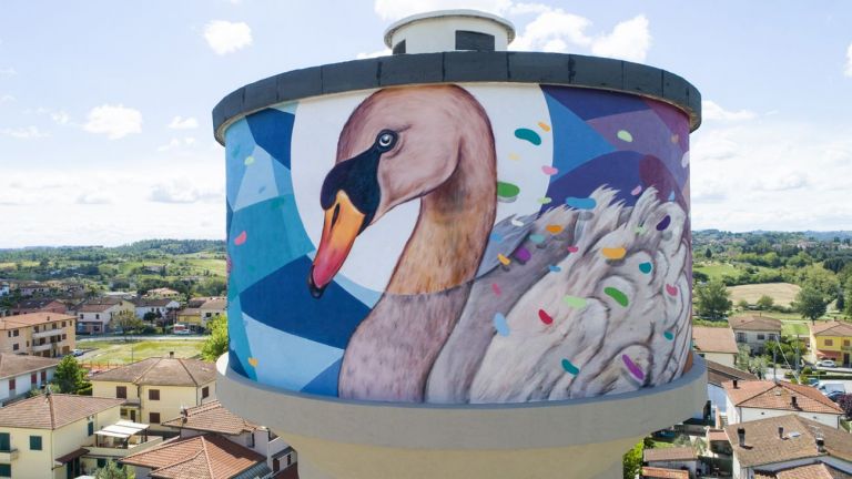 Refreshink, murale su torre dell’acqua (dettaglio), Montopoli (Pisa), Rainbow 2019. Photo Claudio Bellosta Studio