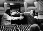 Stanley Kubrick e Jack Nicholson sul set di The Shining (1980) © Warner Bros. Entertainment Inc.