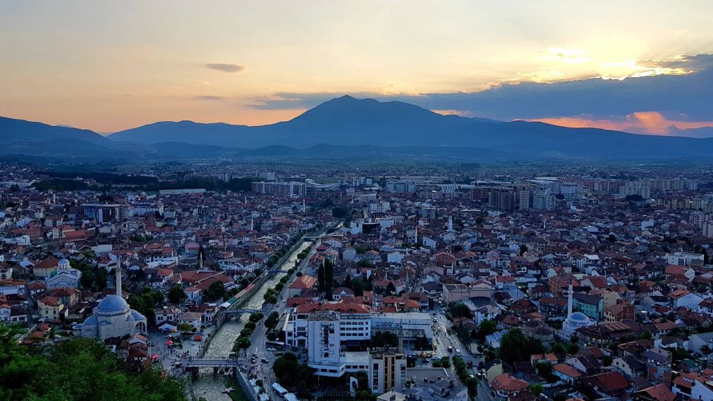 Com’è l’Autostrada Biennale di Prizren? Recensione e intervista al curatore Di Pietrantonio