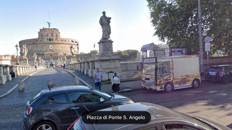 Piazza di Ponte S. Angelo