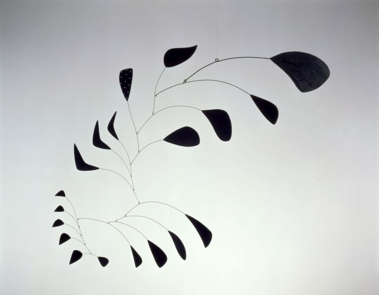 Alexander Calder, Vertical Foliage, 1941, sheet metal, wire, and paint, 53 1/2" x 66", Calder Foundation, New York © 2019 Calder Foundation, New York / ADAGP, Paris