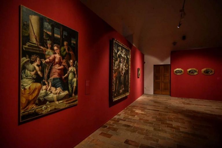 Da Raffaello. Raffaellino. Installation view at Palazzo Ducale, Sale del Castellare, Urbino, 2019. Photo Claudia Cavallo