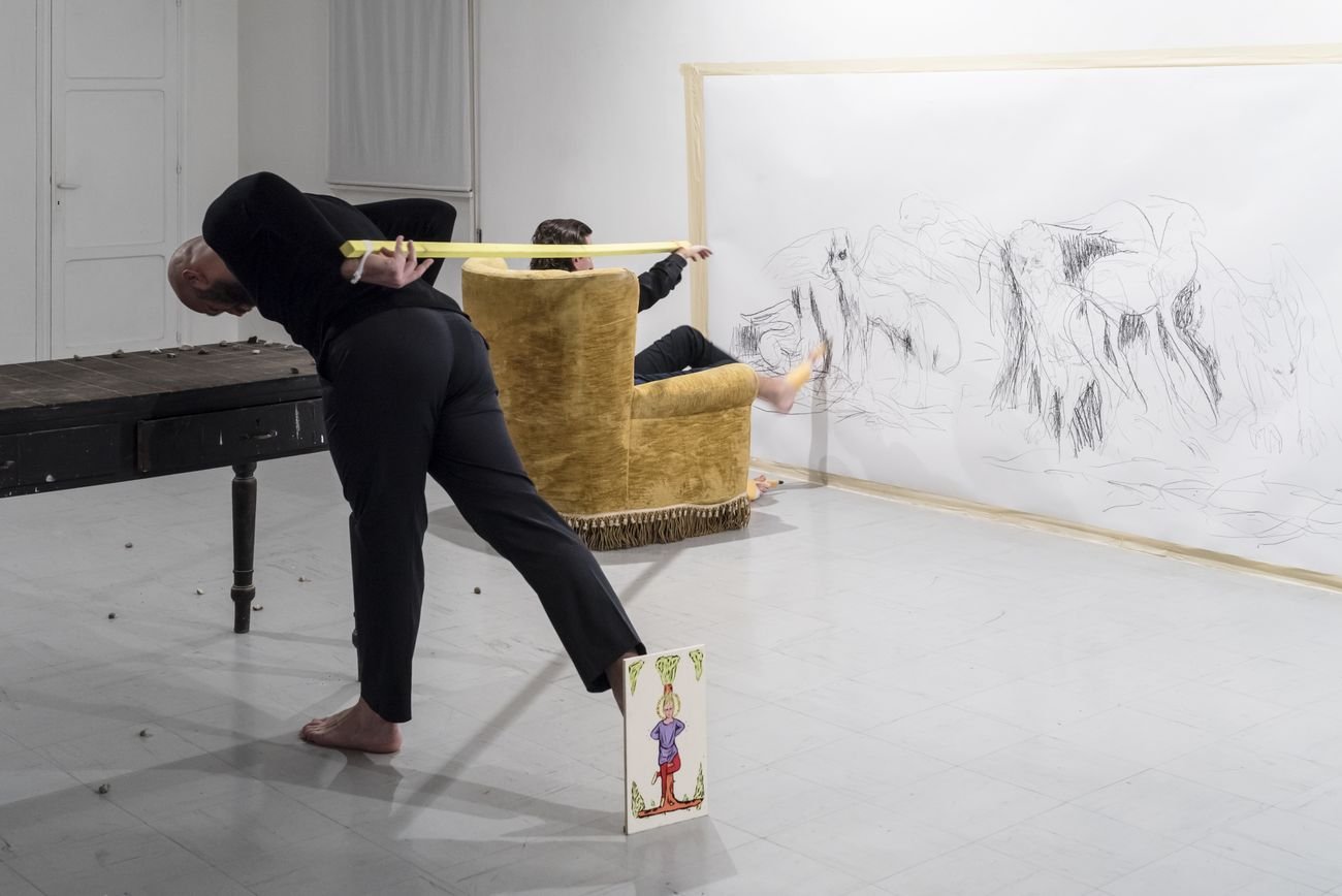 Davide Serpetti, Piotr Hanzelewicz & Luigi Presicce, ESTEMPORANEA PLAY. Installation view at Centro per l’Arte Contemporanea Trebisonda, Perugia, 2018. Photo OKNO studio