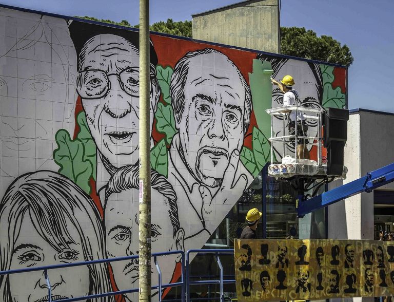 Il muro di Lucamaleonte a Ostia, work in progress. Ph. Oscar Giampaoli