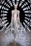 Iris van Herpen, collezione autunno inverno 2019 2020. Paris Fashion Week. Courtesy Iris van Herpen