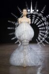 Iris van Herpen, collezione autunno inverno 2019 2020. Paris Fashion Week. Courtesy Iris van Herpen