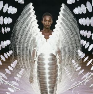 Moda, tecnologia e meditazione. La haute couture di Iris van Herpen a Parigi