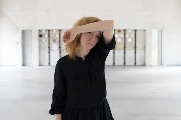 Kat Válastur, photo Roberta Segata, courtesy Centrale Fies art work space