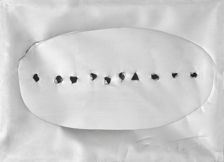 Lucio Fontana, Concetto spaziale, 1965, lamiera di alluminio forata e graffiata, 25,3 x 36,4 cm, Mazzoleni, London Torino