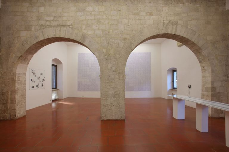 Mariatersa Sartori, Seguendo l'ordine del tempo, exhibition view at galleria Doppelganger, Bari 2019