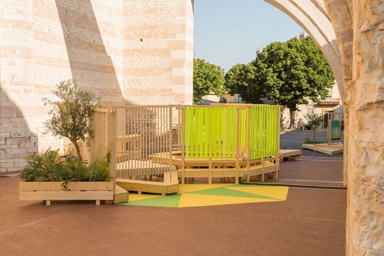 L’installazione di Open Design School per UniversoAssisi 2019, Basilica di Santa Chiara – Assisi. Foto Michael Marzi