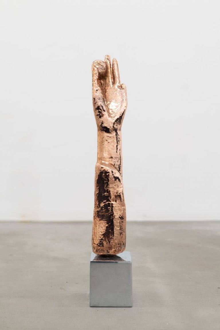 Namsal Siedlecki, Braccio (Trevis Maponos), 2019. Courtesy Magazzino, Roma