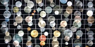 Penelope Umbrico, Everyone’s Moon 2015 11 04 142259 (video still), 2015