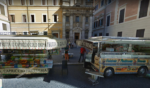 Piazza dei Crociferi adiacente a Fontana di Trevi