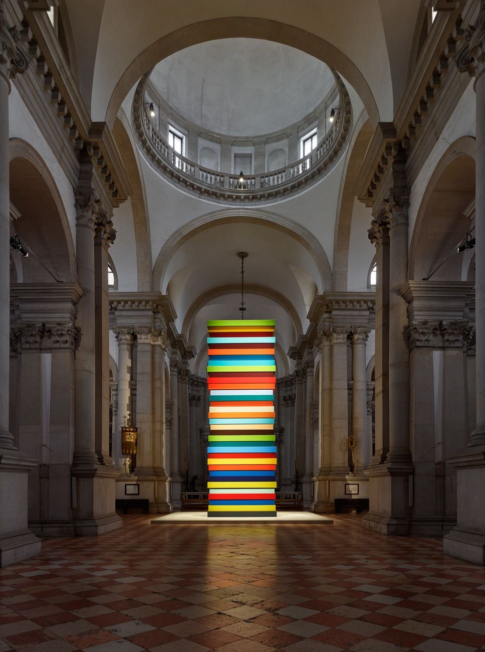 Sean Scully, Opulent Ascension, 2019. Abbazia di San Giorgio Maggiore, Venezia 2019 © Sean Scully. Courtesy the Artist and KEWENIG, Berlino. Photo Stefan Josef Müller, Berlino